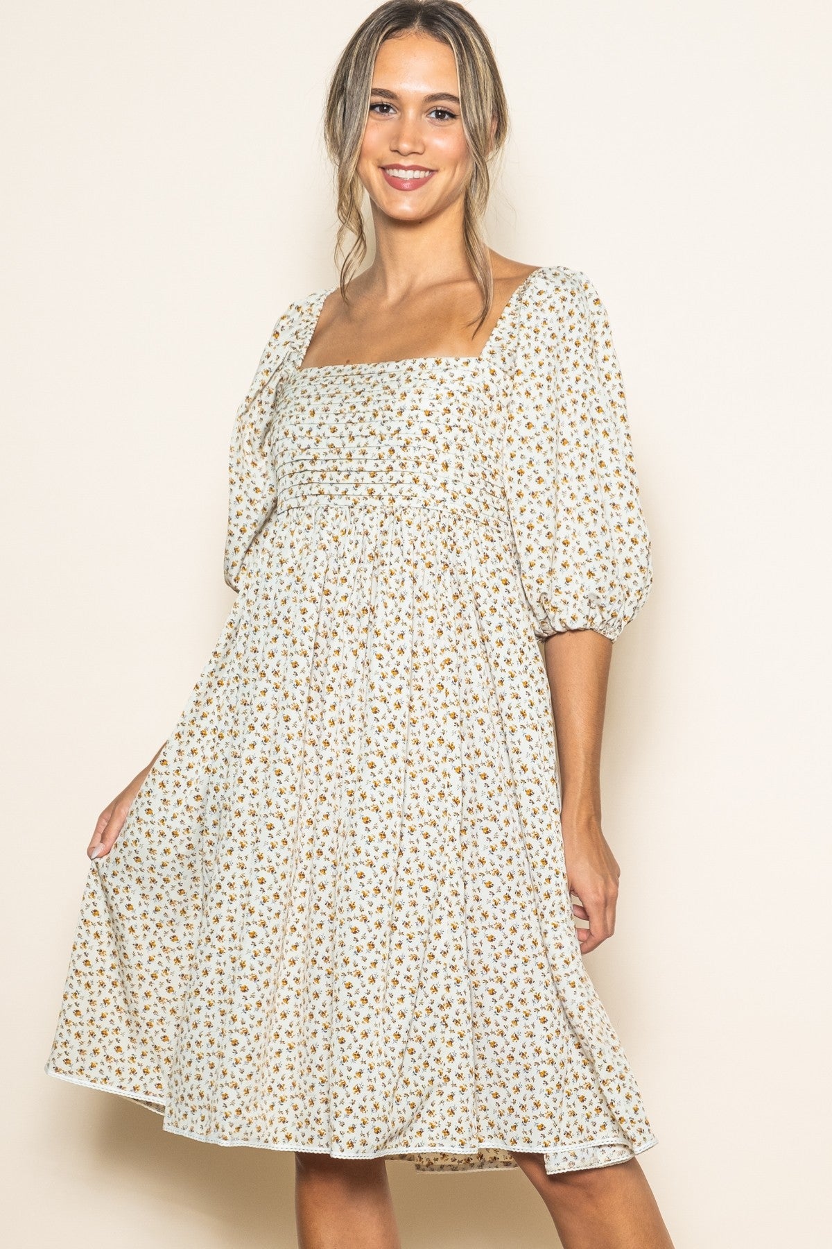 LACE EDGE DETAILED VINTAGE FLORAL MINI DRESS