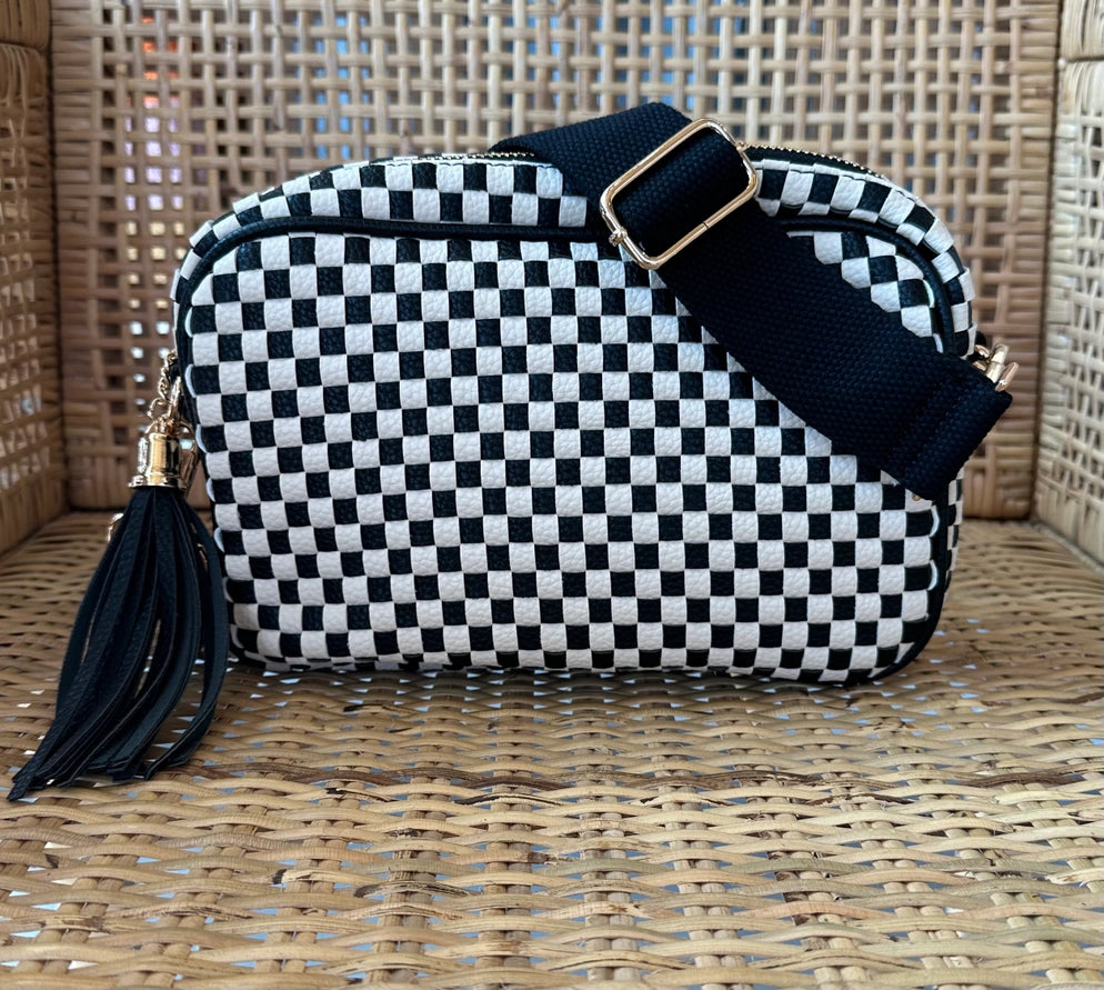 WOVEN CHECKERED CROSSBODY