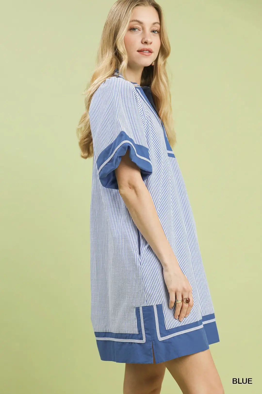 BLUE AND WHITE STRIPED MIXED V-NECK MINI DRESS