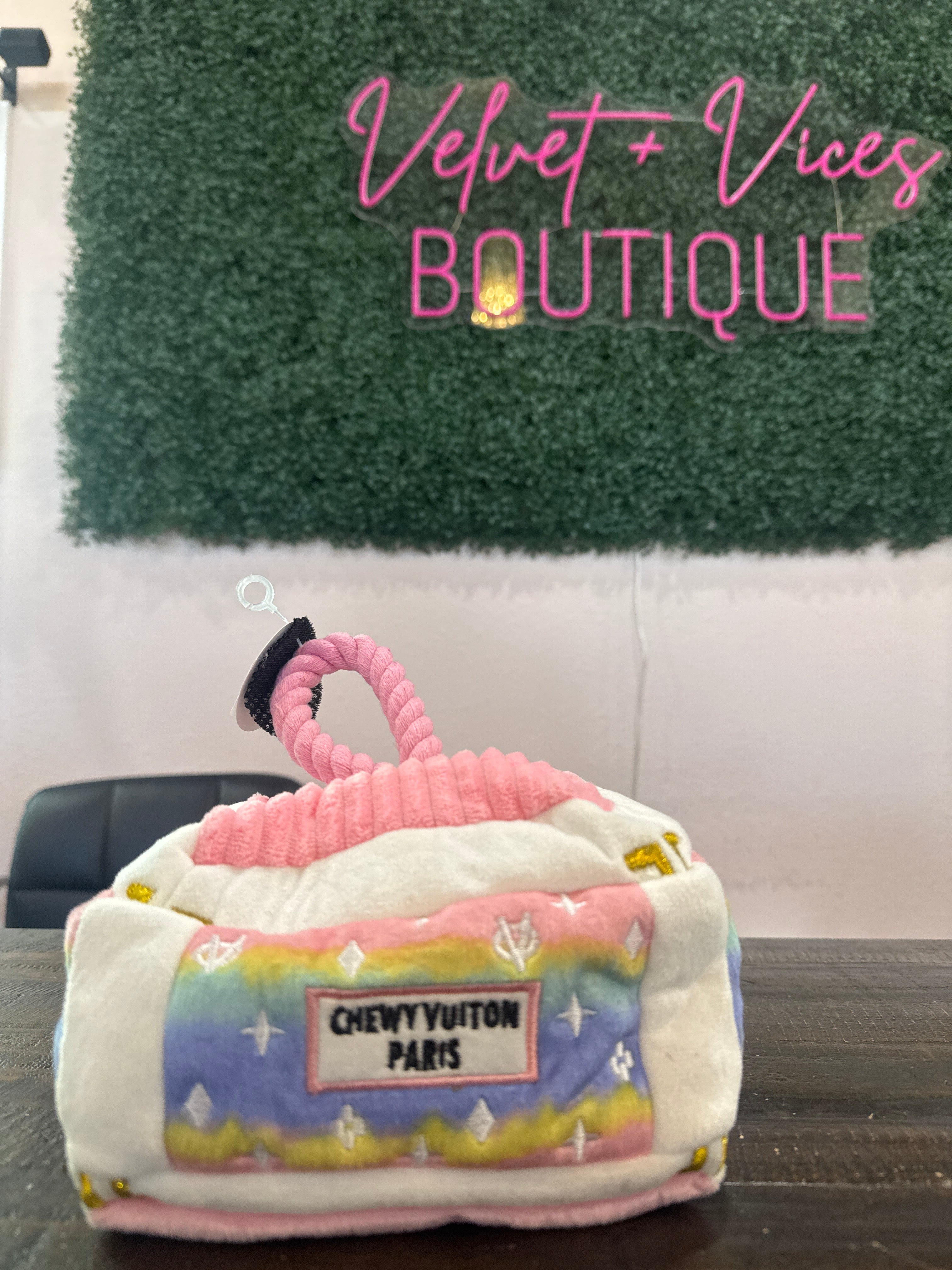 CHEWYVUITON PAIRS ACTIVITY HOUSE