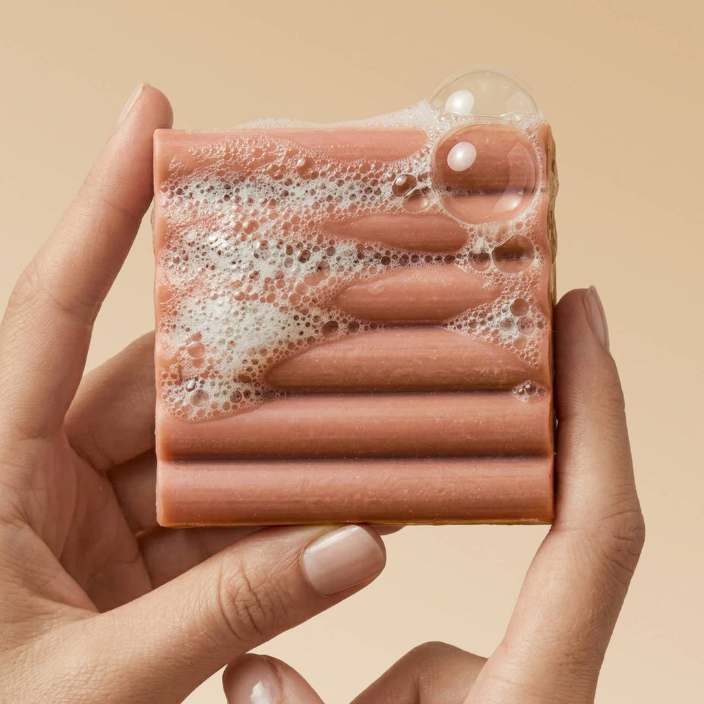 CLEANSING AMBER SHORES BODY WASH BAR