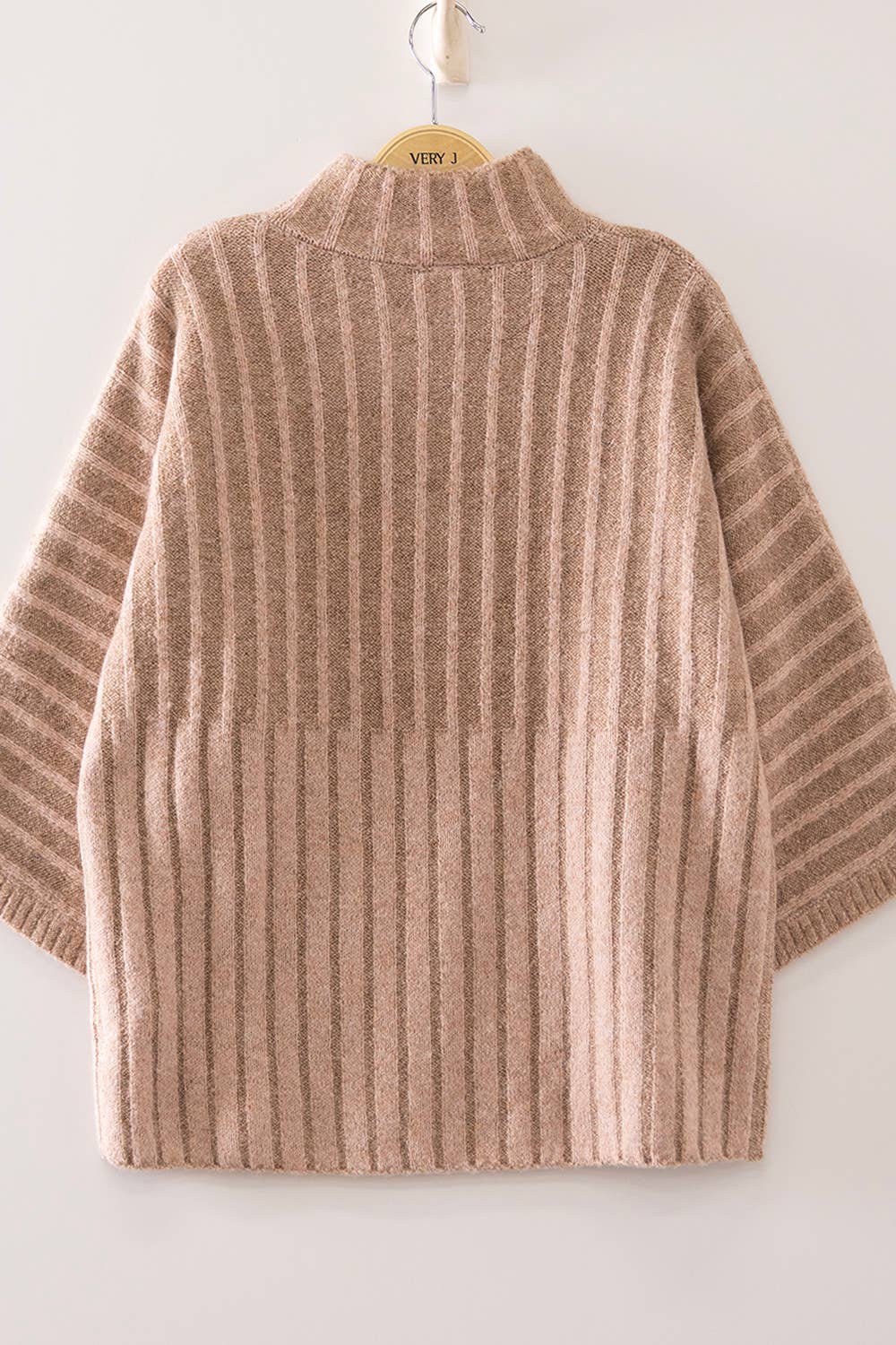 RIBBED KNIT MOCK NECK SWEATER