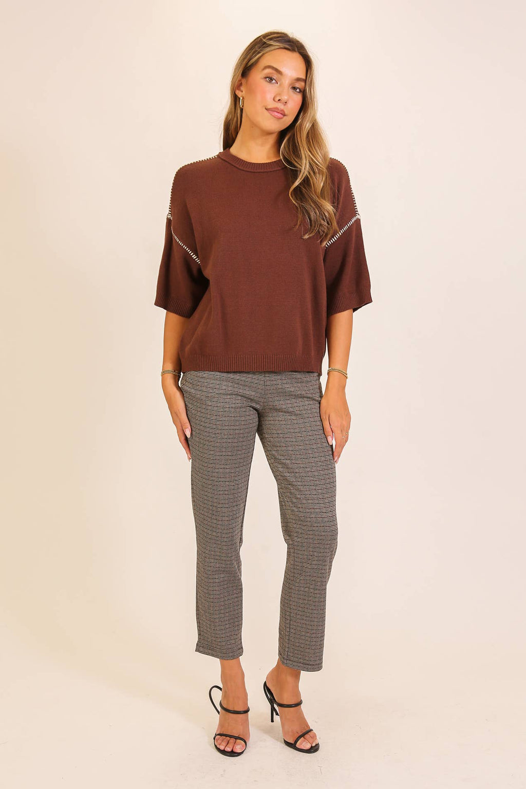 RELAXED KNIT SHORT SLEEVE SWEATER