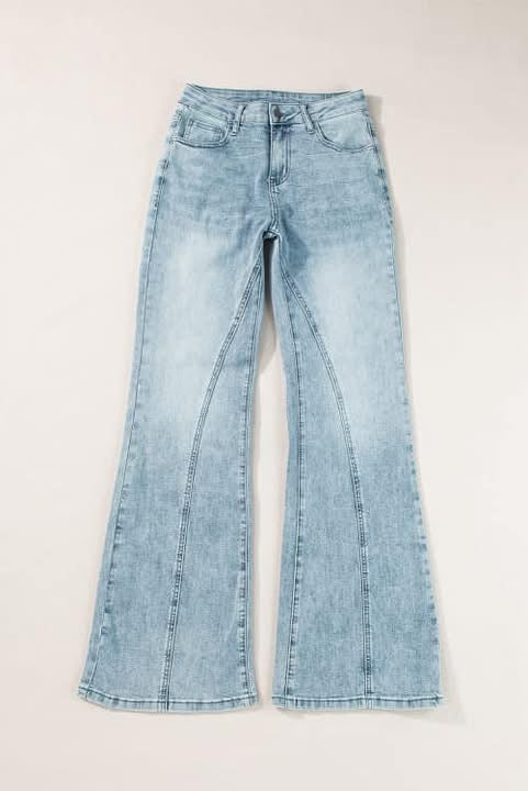 EXTRA WIDE FLARE JEANS WITH SEAM DETAIL