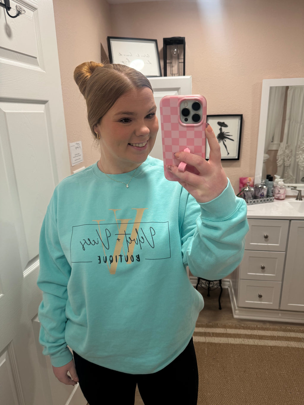 VELVET AND VICES COMFORT COLOR SWEATSHIRT