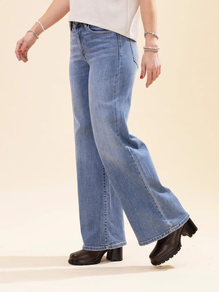 JUDY BLUE MID RISE WIDE LEG