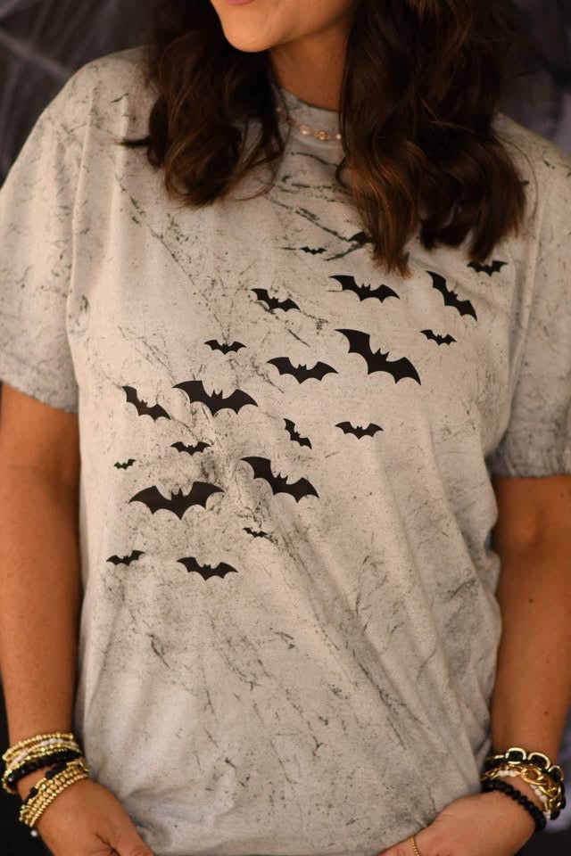 COMFORT COLOR BATS TEE