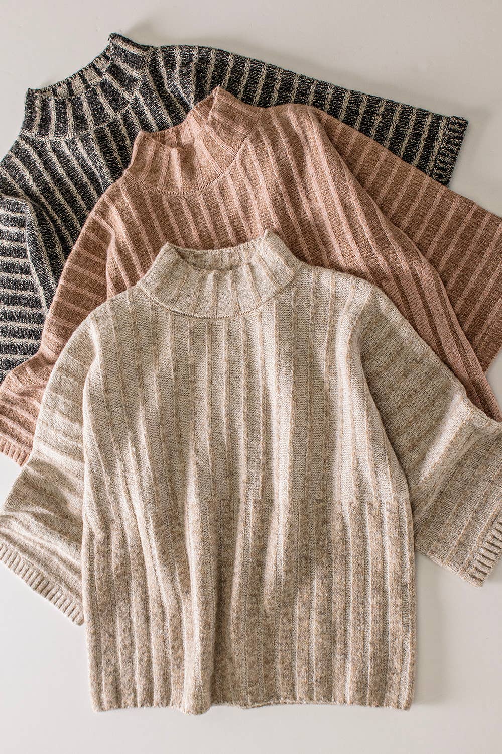 RIBBED KNIT MOCK NECK SWEATER